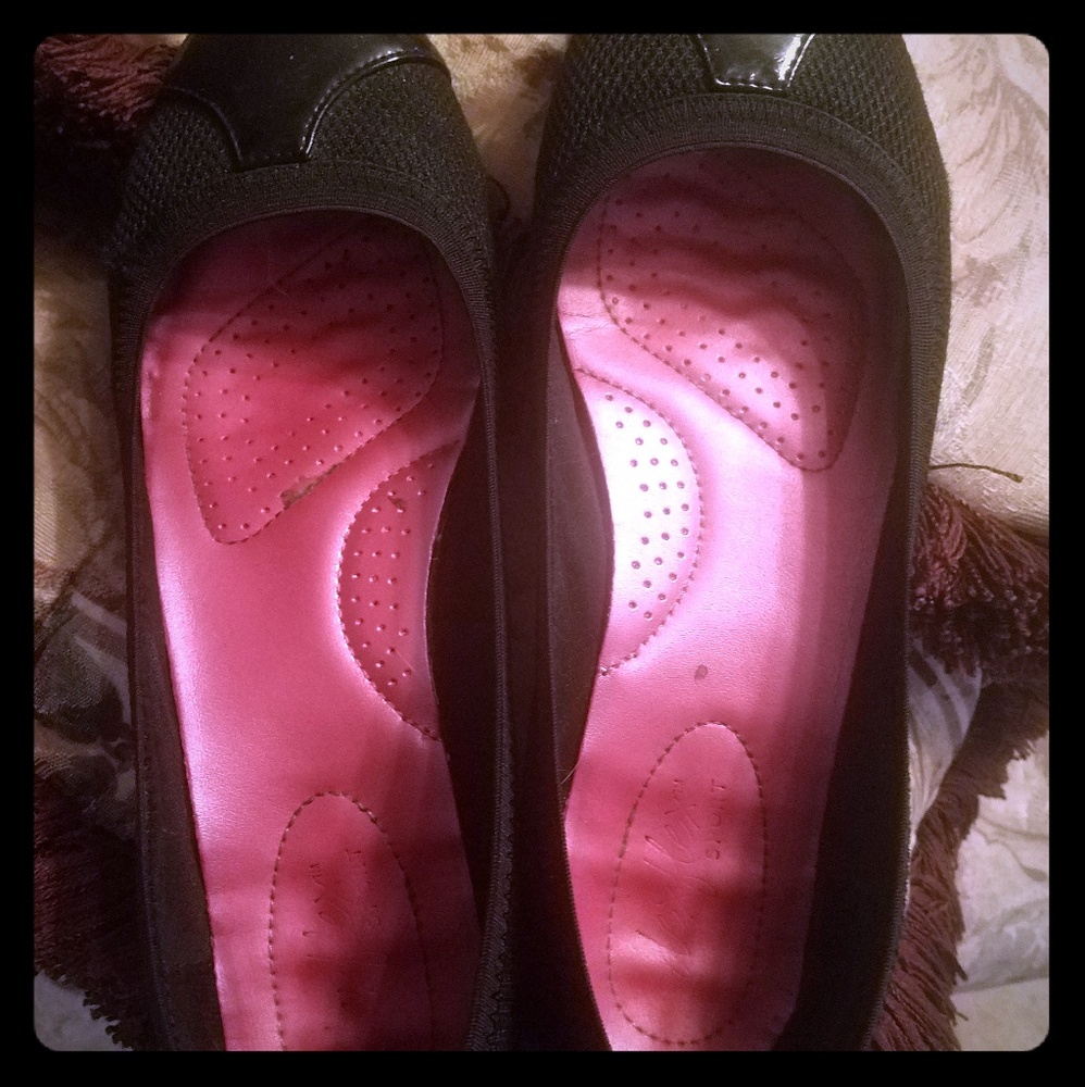 Dress shoes